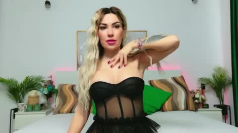 Snapshot of zoey_marye chatting on 03-17-26, 09:56 Zoey online show from 03-17-26, 09:56