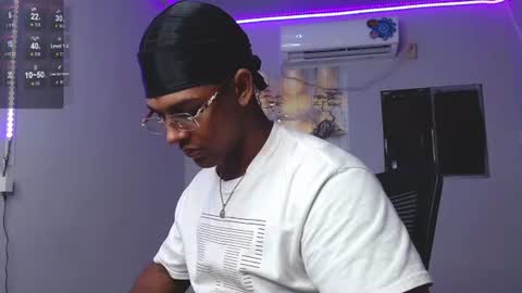 Snapshot of zoriel_derox chatting on 07-14-26, 02:23 Zoriel online show from 07-14-26, 02:23