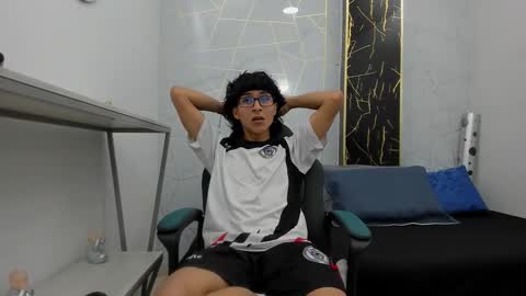     online show from 10-27-25, 07:29