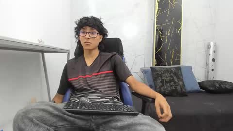     online show from 10-29-25, 07:48