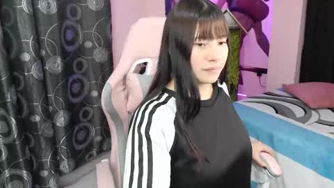 zulemapiel online show from 04-12-26, 11:21