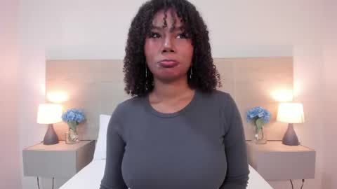 Zuri Smith online show from 06-11-26, 11:30