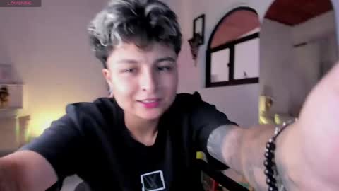Snapshot of zuryramirez_ chatting on 05-03-26, 08:48 Zury Ramirez online show from 05-03-26, 08:48