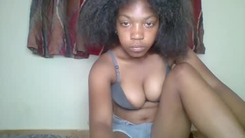 Snapshot of zyraelle_01 chatting on 04-24-26, 10:07 zyraelle_01 online show from 04-24-26, 10:07