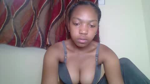 Snapshot of zyraelle_01 chatting on 04-28-26, 07:13 zyraelle_01 online show from 04-28-26, 07:13