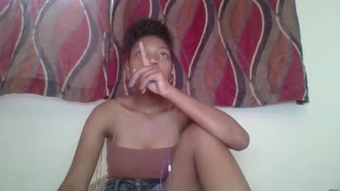 Snapshot of zyraelle_01 chatting on 05-01-26, 09:36 zyraelle_01 online show from 05-01-26, 09:36