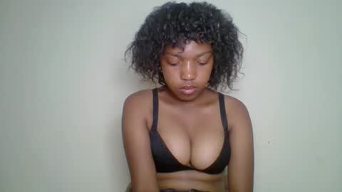 Snapshot of zyraelle_01 chatting on 05-02-26, 06:24 zyraelle_01 online show from 05-02-26, 06:24