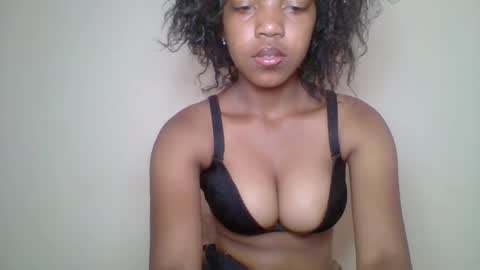 Snapshot of zyraelle_01 chatting on 05-03-26, 10:10 zyraelle_01 online show from 05-03-26, 10:10