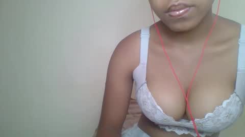 Snapshot of zyraelle_01 chatting on 05-22-26, 06:42 zyraelle_01 online show from 05-22-26, 06:42