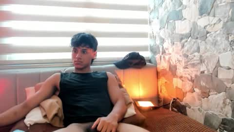 zyzz_1812 online show from 03-06-26, 07:43