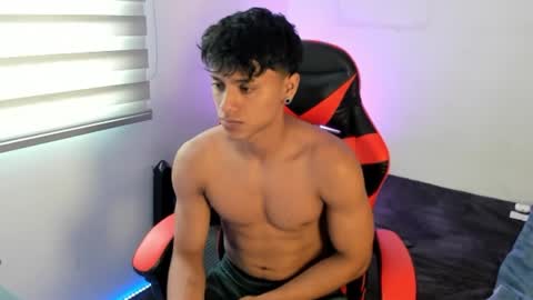 zyzz_1812 online show from 06-05-26, 06:24