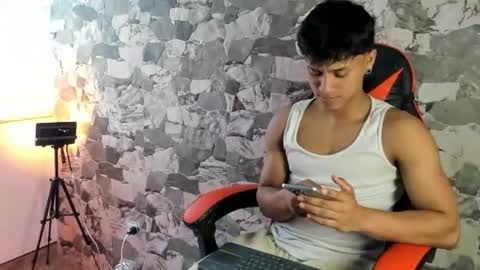 Snapshot of zyzz_1812 chatting on 06-26-26, 07:07 zyzz_1812 online show from 06-26-26, 07:07