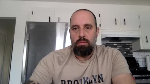 Snapshot of zzman9 chatting on 12-20-24, 03:31 ZZMan online show from 12-20-24, 03:31