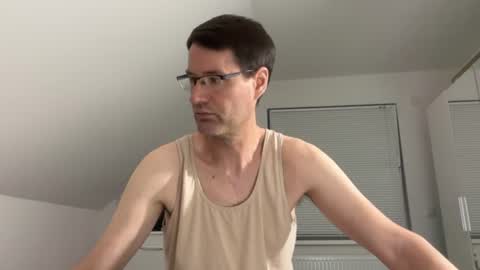 Snapshot of zzz123_cam chatting on 07-01-26, 03:01 zzz123_cam online show from 07-01-26, 03:01