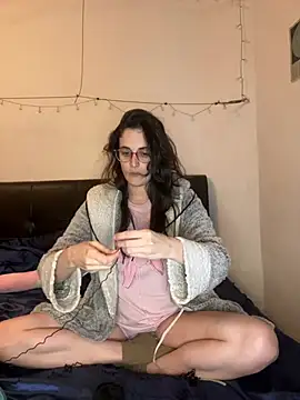 Lunaabbey online show from 03-16-26, 05:50