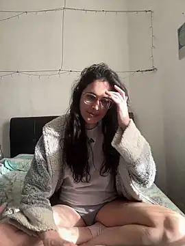 Lunaabbey online show from 03-31-26, 07:20