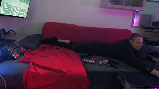 davidgntxxxxx online show from 04-07-26, 05:57