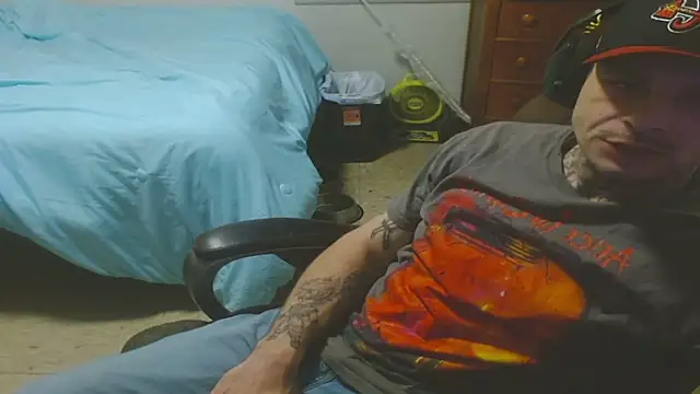 Snapshot of DADDY_KANE8--- chatting on 06-11-26, 04:32 DADDY KANE8--- online show from 06-11-26, 04:32