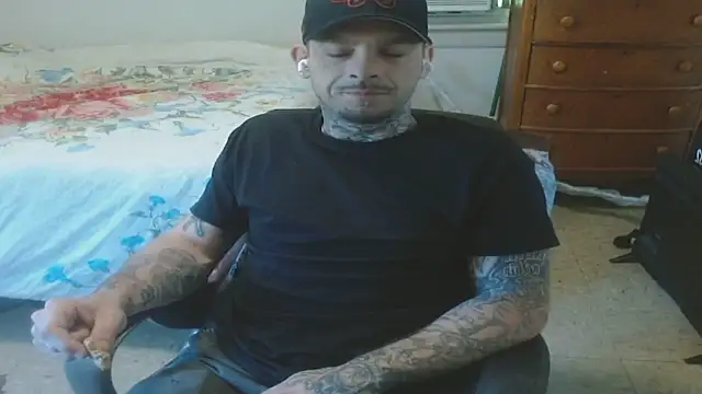 Snapshot of DADDY_KANE8--- chatting on 06-13-26, 04:16 DADDY KANE8--- online show from 06-13-26, 04:16