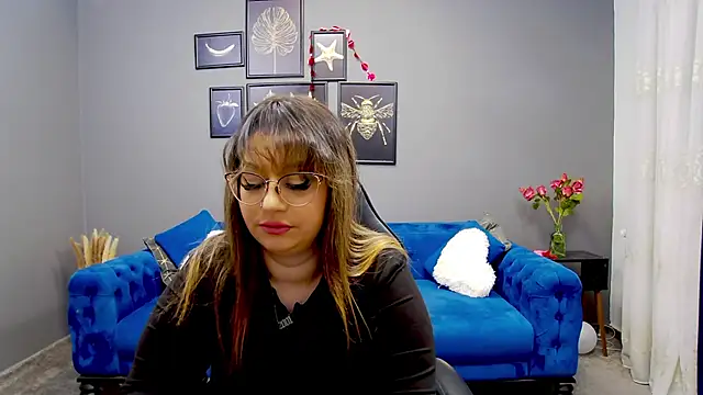 Katewalker  online show from 02-21-25, 06:15