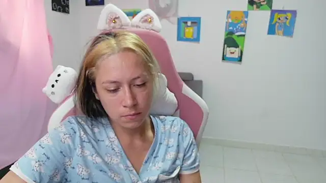 MommyMiaWs online show from 02-12-26, 02:01