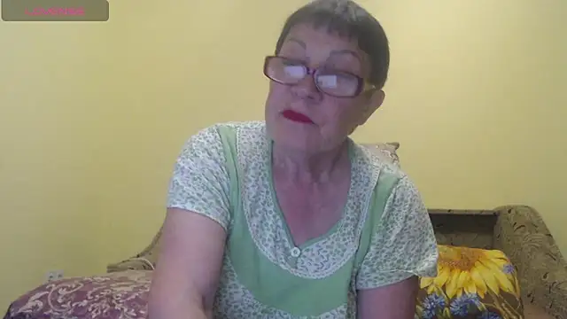 Snapshot of Sandra_Carina chatting on 04-28-26, 02:21 Sandra Carina online show from 04-28-26, 02:21
