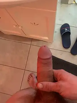 Snapshot of Alainsolo chatting on 04-05-26, 10:56 Alainsolo online show from 04-05-26, 10:56