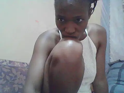 Snapshot of Smillie_prety chatting on 06-16-26, 11:07 Smillie prety online show from 06-16-26, 11:07