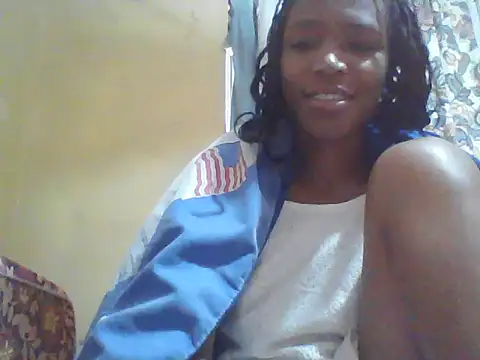 Snapshot of Smillie_prety chatting on 07-10-26, 05:45 Smillie prety online show from 07-10-26, 05:45