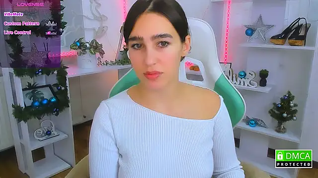  Eliizabeth  online show from 12-21-25, 09:22