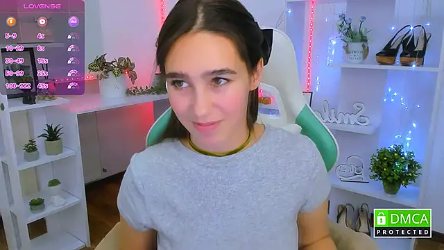  Eliizabeth  online show from 01-12-26, 10:37