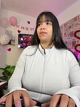 tati reyess online show from 02-10-26, 12:20