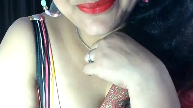 Snapshot of Maria_55 chatting on 04-01-26, 05:19 Maria 55 online show from 04-01-26, 05:19