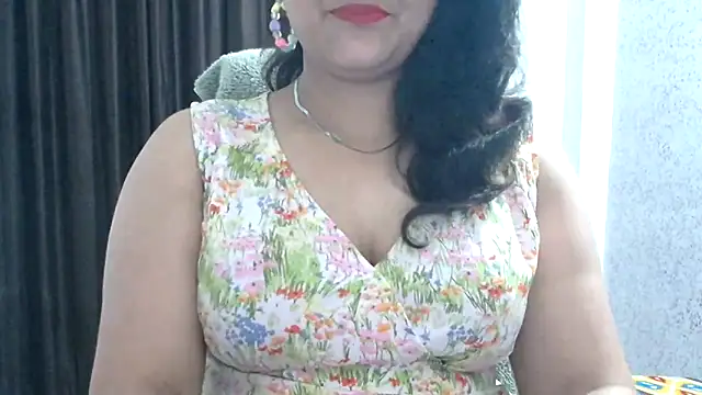 Snapshot of Maria_55 chatting on 04-02-26, 06:22 Maria 55 online show from 04-02-26, 06:22