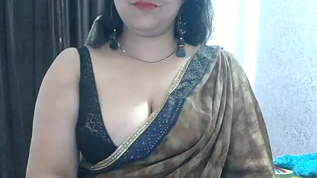 Snapshot of Maria_55 chatting on 04-08-26, 06:24 Maria 55 online show from 04-08-26, 06:24