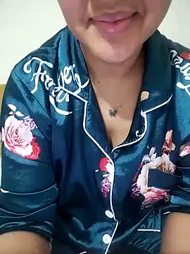 lolo890 online show from 04-17-26, 12:13