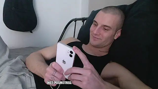 ETHAN MOORE online show from 02-25-26, 04:16