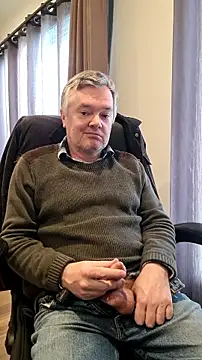 MichOxxford online show from 11-07-25, 03:50