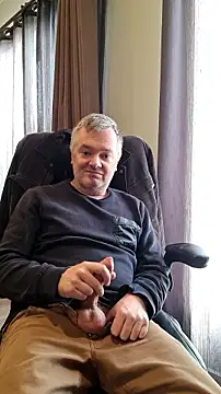 MichOxxford online show from 11-27-25, 03:19