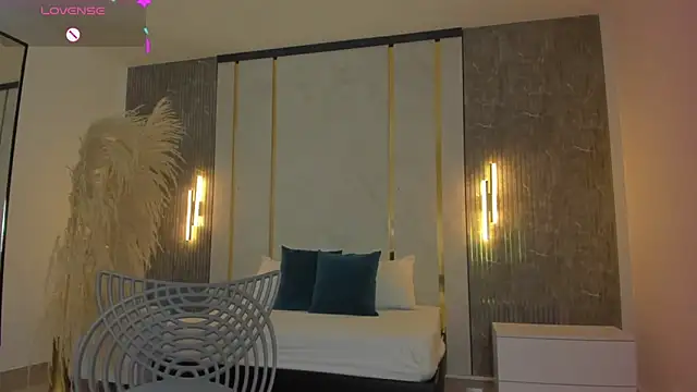 riley sierra online show from 03-09-26, 12:42