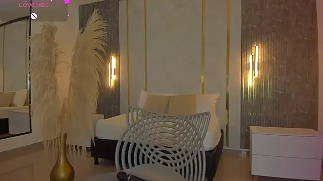 riley sierra online show from 04-15-26, 01:07