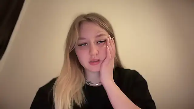 Snapshot of Isabel-Bailey chatting on 12-04-24, 10:08 Isabel-Bailey online show from 12-04-24, 10:08