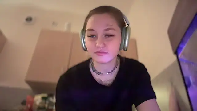 Snapshot of Isabel-Bailey chatting on 01-18-25, 12:57 Isabel-Bailey online show from 01-18-25, 12:57