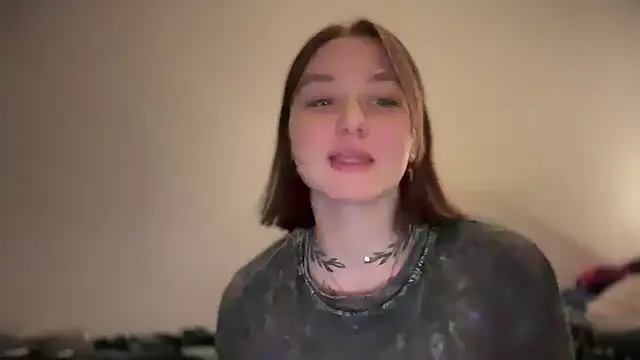 Snapshot of Isabel-Bailey chatting on 02-20-25, 10:04 Isabel-Bailey online show from 02-20-25, 10:04