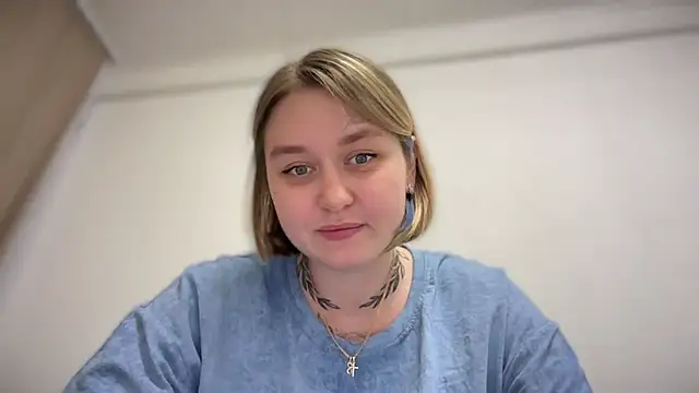 Snapshot of Isabel-Bailey chatting on 10-10-25, 10:09 Isabel-Bailey online show from 10-10-25, 10:09