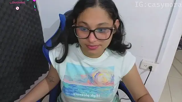 Cuteprincess21 online show from 04-12-26, 12:15