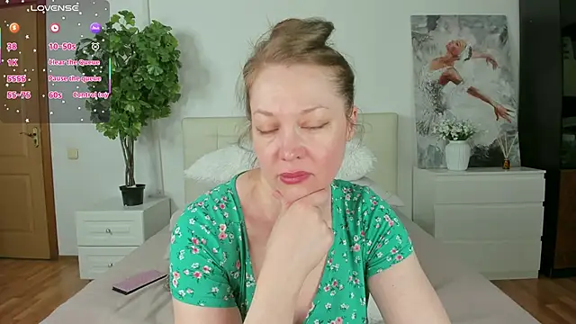 CutieGinger online show from 04-08-26, 06:24