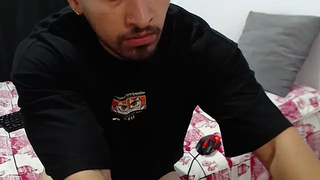 Snapshot of darekgates chatting on 02-16-26, 03:30 darekgates online show from 02-16-26, 03:30