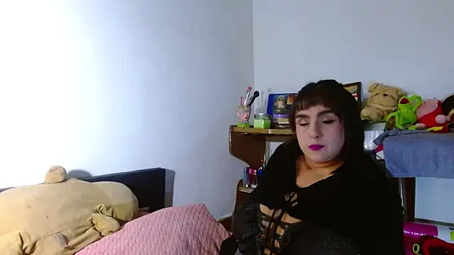 Snapshot of collette_beaufoy_ chatting on 06-15-26, 05:09 collette beaufoy online show from 06-15-26, 05:09