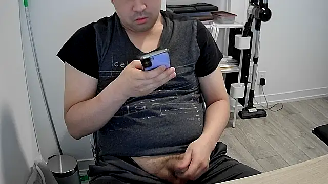 Koreanboy171 online show from 05-15-26, 03:24